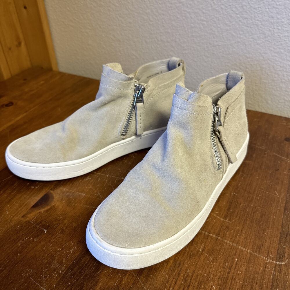 DOLCE VITA TOBEE SNEAKER 8 Beige Suede Side Zip Everyday Casual Comfort Shoes